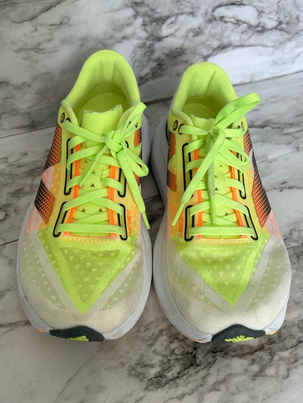 New Balance | women’s size 7.5 Fuelcell Fuel Cell Rebel V4 running tennis shoes - Picture 2 of 15